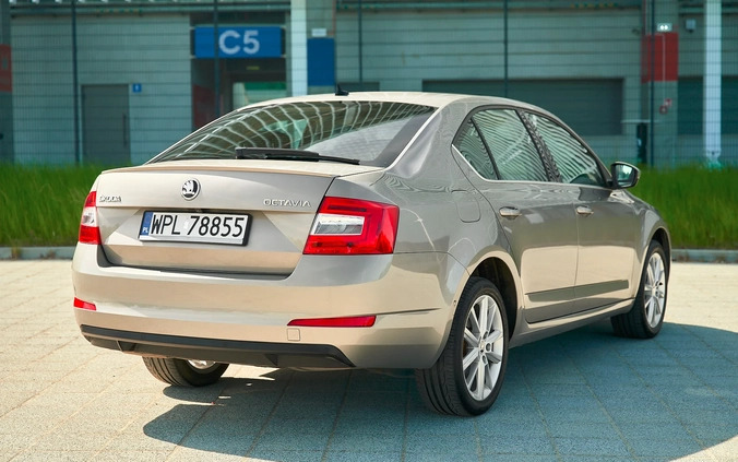 Skoda Octavia cena 51900 przebieg: 199000, rok produkcji 2016 z Płock małe 781